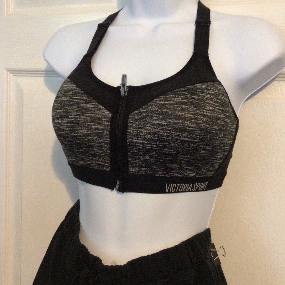 Victoria secret sports bra 34c